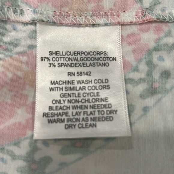 London Times Floral Tile Shift Dress - Size 2. - Picture 7 of 7